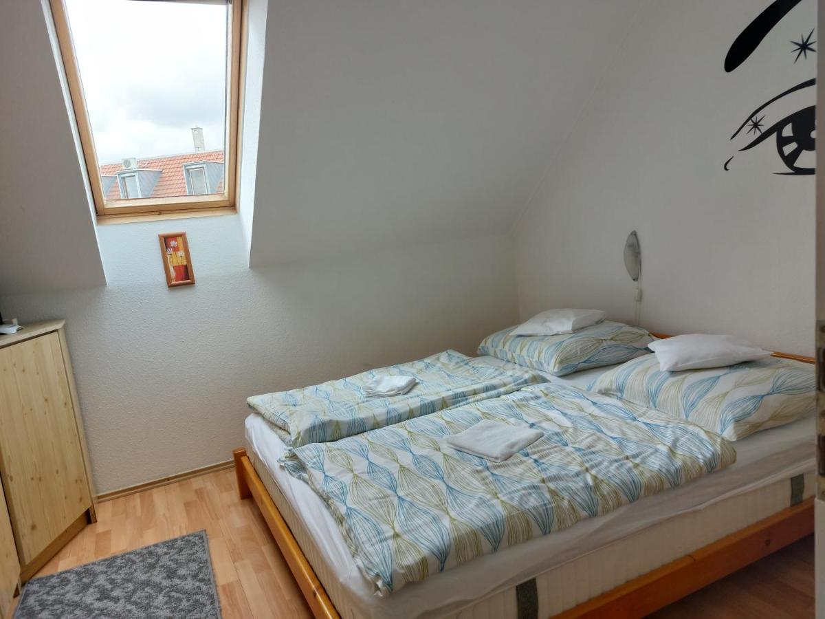 גיולה Apartmancentrum מראה חיצוני תמונה