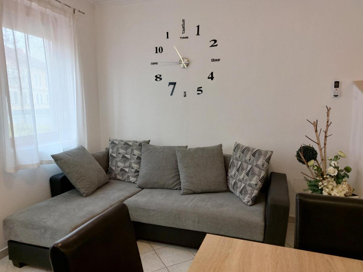 גיולה Apartmancentrum מראה חיצוני תמונה